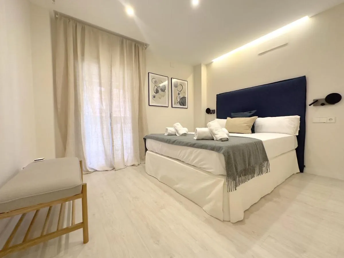 Hs Malaga City Center 6Pax Apartmán